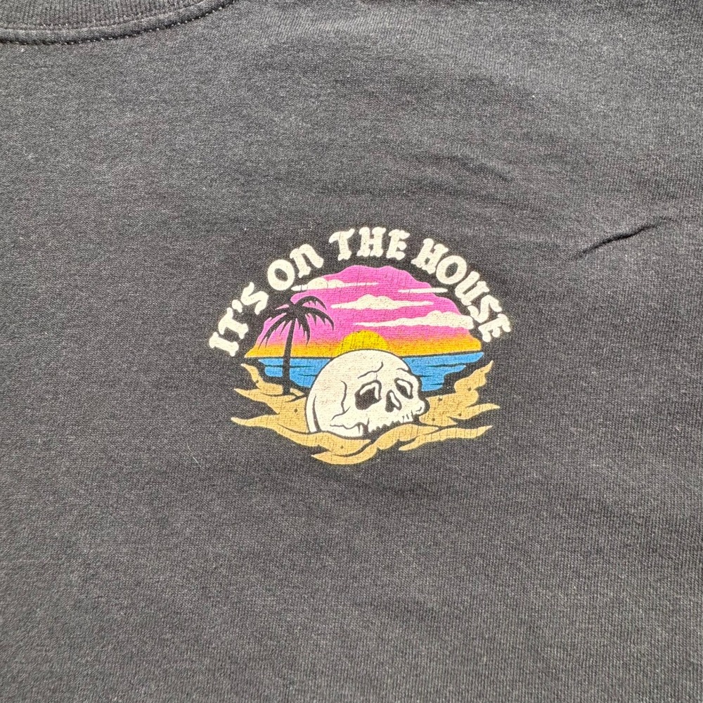 Retrofit Brand Mens Graphic T-Shirt Large Black Its On The House Skull Beach Tee - Picture 7 of 11